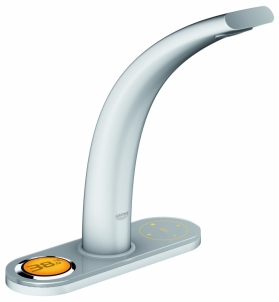 Die digitale Armatur von Grohe Ondus in Frosted Titanium besticht durch schlichte und zeitlose Eleganz.