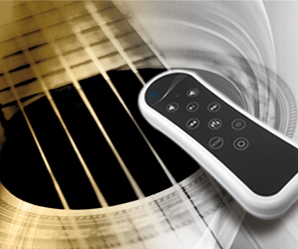 Mit der wasserdichten Fernbedienung steuern Sie Ihre Musik über Radio oder MP3-Player.